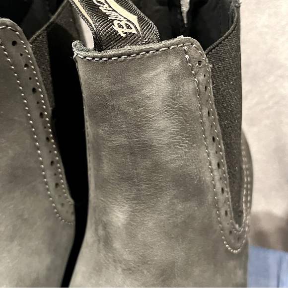 Blundstone Women’s High Top Boots Rustic Black Size 6.5 US - Picture 11 of 17